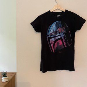 Disney Mandalorian graphic tshirt
